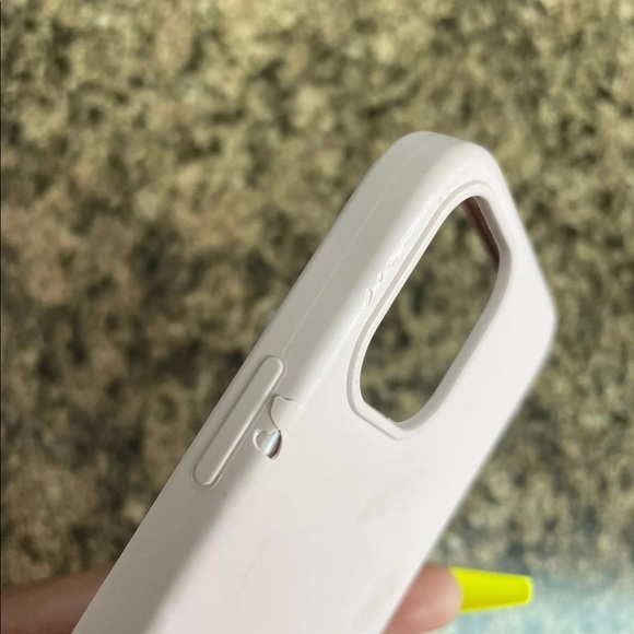 Iphone 12 phone case - Picture 5 of 7